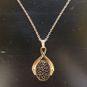 Emmons Pendant Necklace